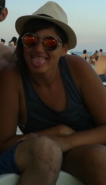  ,   Sofiya, 32 ,  