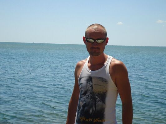  ,   Igor, 40 ,   