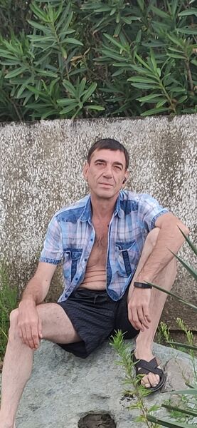  ,   Maks, 46 ,   ,   