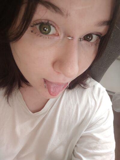  ,   Krissa, 22 ,   ,   