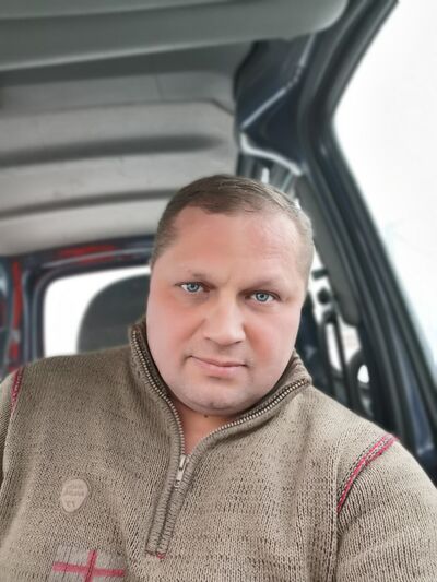  ,   Vlad, 49 ,   ,   , c , 