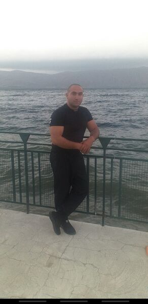  ,   Vitali, 31 ,     