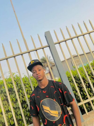  Frankfurt am Main,   , 19 ,   ,   