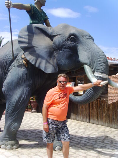  ,   Aik, 62 ,  