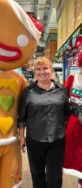  ,   Lora, 51 ,     , c , 