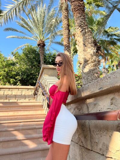  ,   Diana, 25 ,   ,   