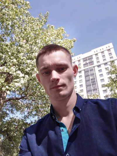  ,   Artem, 32 ,   ,   , c , 