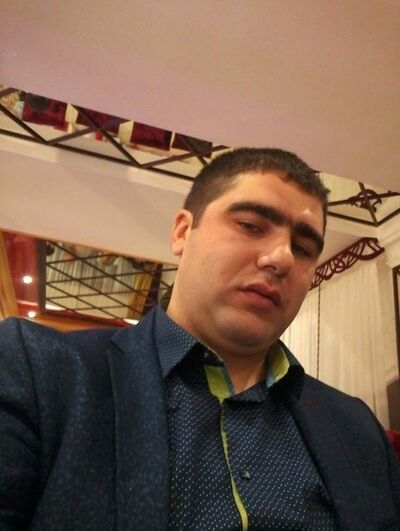  ,   Davo, 37 ,  