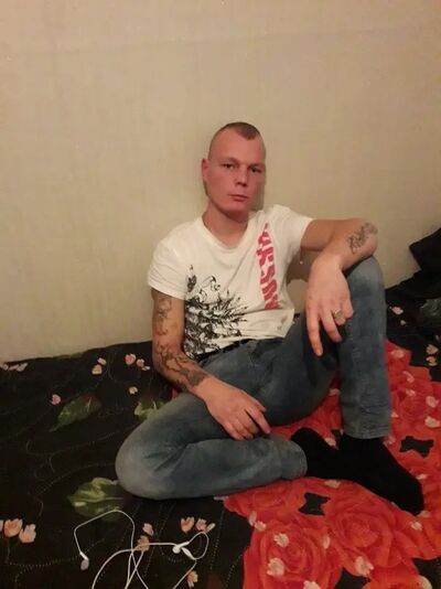  ,   Kristal, 35 ,   , 