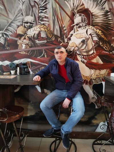  ,   Armen, 45 ,  