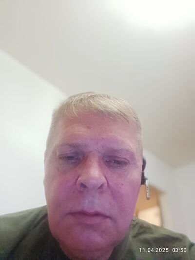  ,   Eduard, 44 ,   ,   