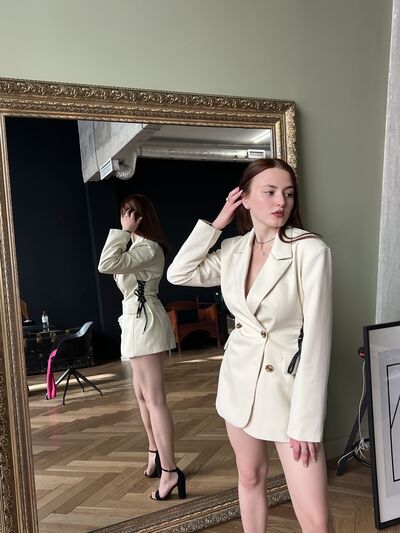  ,   Alexa, 23 ,     , c 