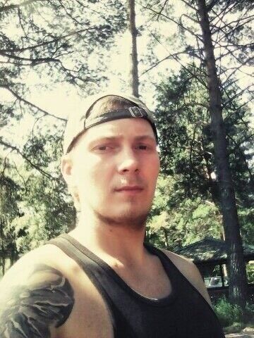  ,   Alex, 33 ,   