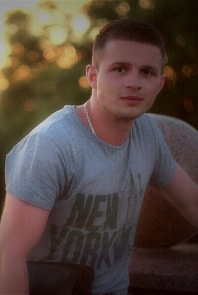  ,   Marat, 32 ,   ,   