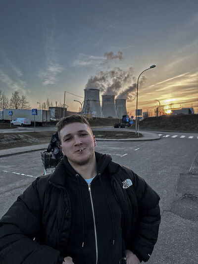  ,   Ѹ, 22 ,     , c , 