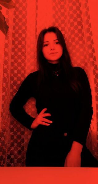  ,   Samira, 20 ,   ,   
