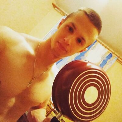  ,   Igor, 25 ,   ,   , c , 