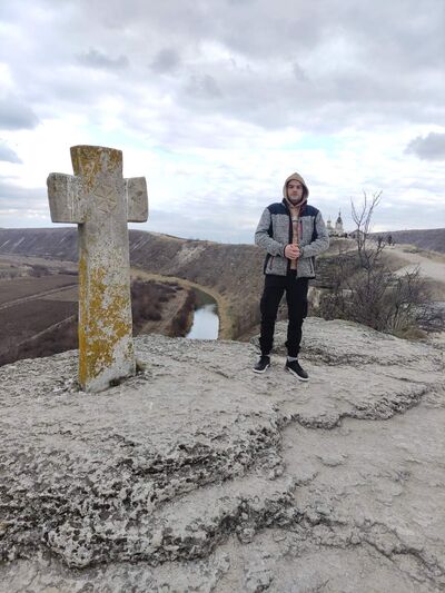  ,   Pavel, 30 ,   c 