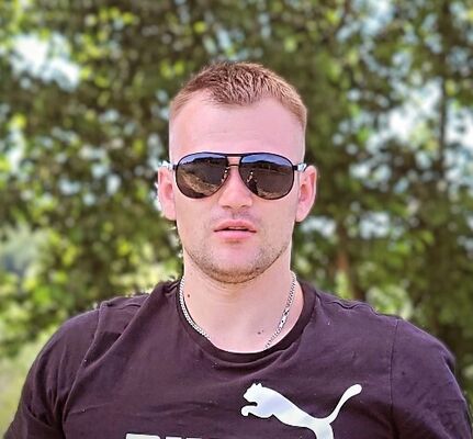  ,   Andrzej, 26 ,   ,   