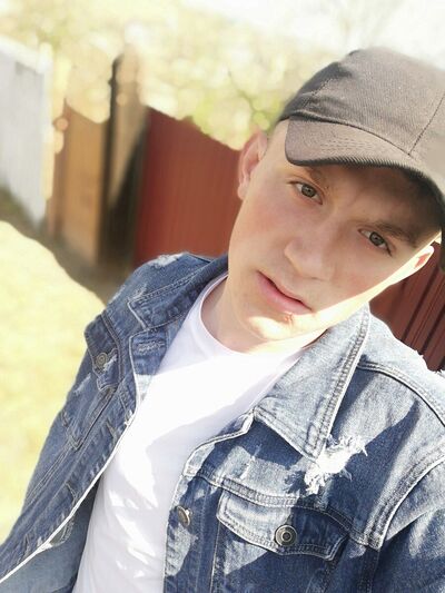  ,   Maxim, 26 ,   ,   , c 