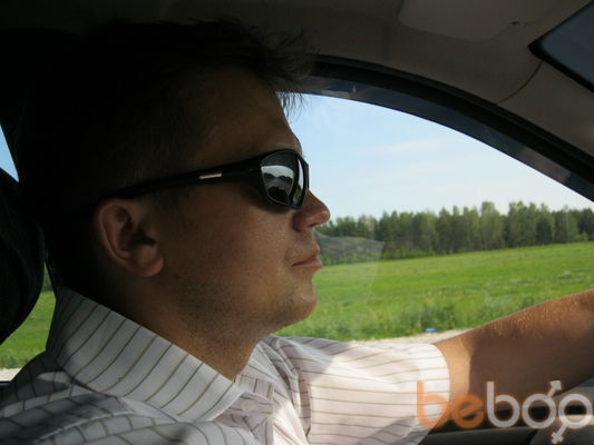   ,   Victor, 46 ,  