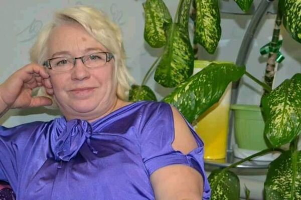  ,   Chantalle, 65 ,   ,   