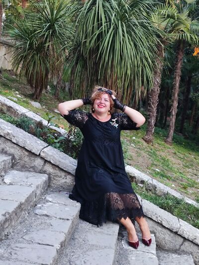  ,   Elena, 50 ,     , c 