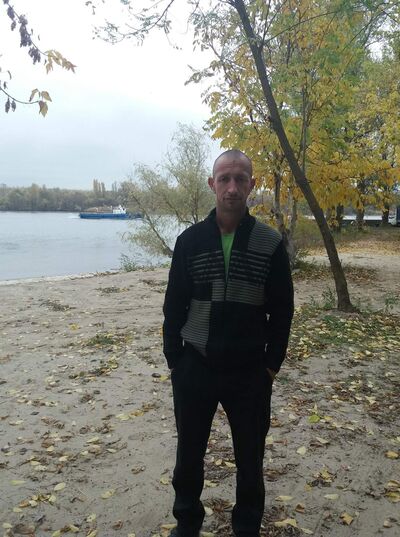  --,   , 44 ,   c 