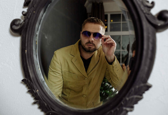  ,   VLADIMIR, 34 ,   ,   