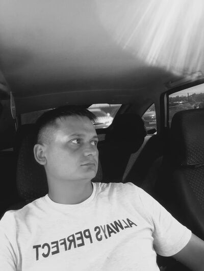  ,   Nikita, 35 ,   ,   