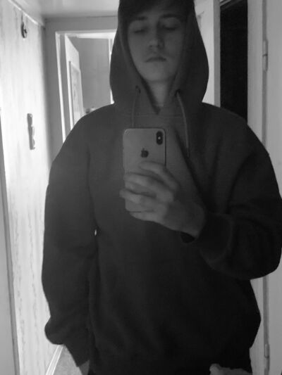   ,   Slava, 18 ,  