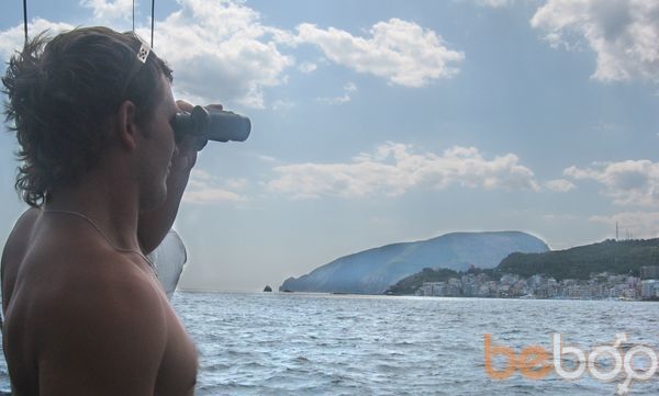  ,   Den, 37 ,   