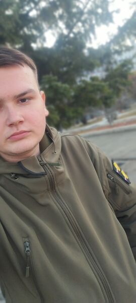  ,   VIKTOR, 22 ,   ,   