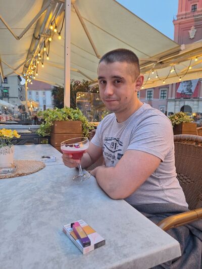  Bielany Wroclawskie,   Vlad, 29 ,   ,   
