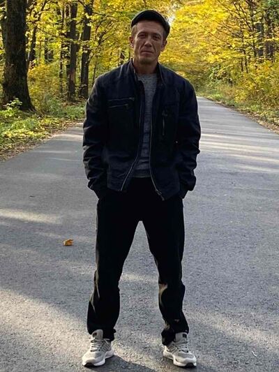  ,   Alex, 45 ,   ,   , c , 