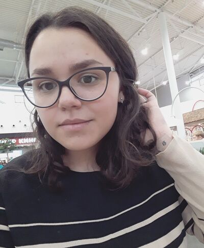  ,   Maria, 26 ,  
