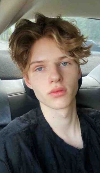  ,   Alexander, 22 ,   ,   