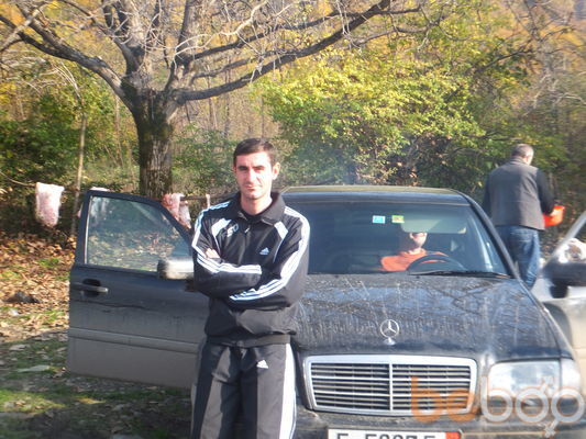 ,   Gio, 40 ,   