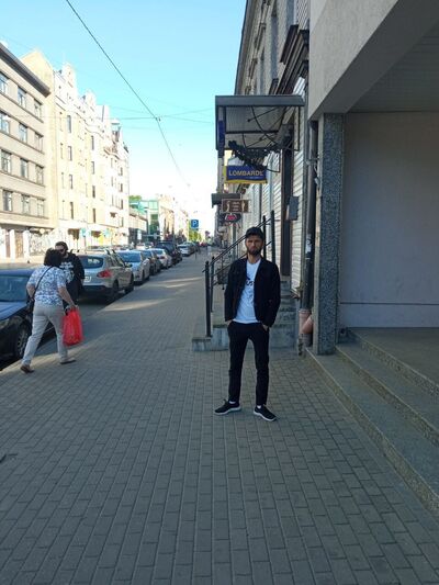  ,   Aziz, 34 ,   ,   , c 