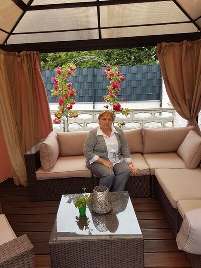  Giessen,   Elvira, 65 ,   ,   