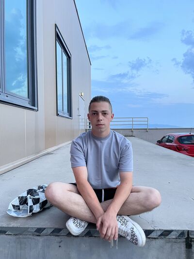  ,   Olexande, 20 ,   ,   