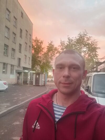  ,   Maxim, 38 ,   ,   , c , 