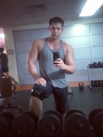  --,   Tomm, 37 ,   ,   