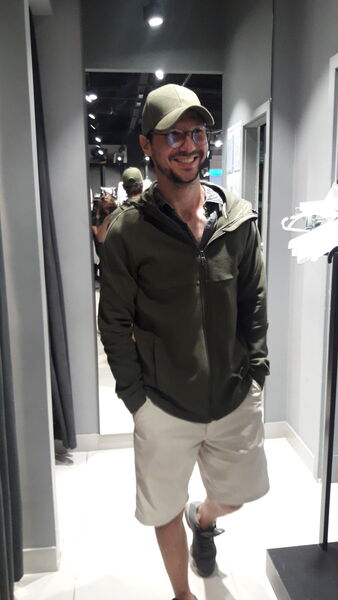  ,   Dan, 38 ,   ,   , c 