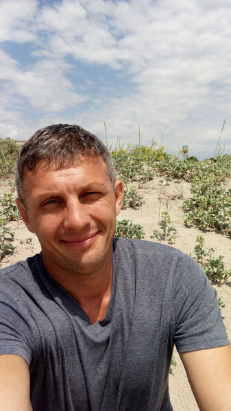  ,   Brett, 47 ,   ,   , c 