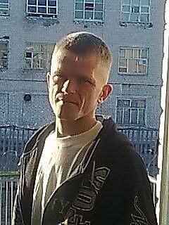  11268391  Yurij, 44 ,    