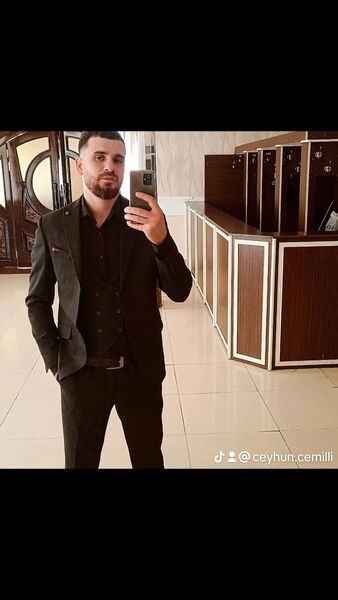   ,   Ceyhun, 35 ,   ,   