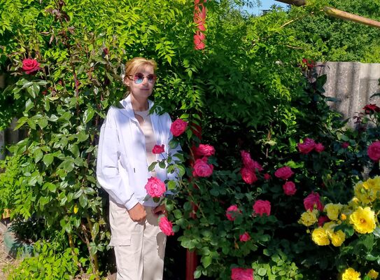  ,   Tamara, 52 ,   c , 