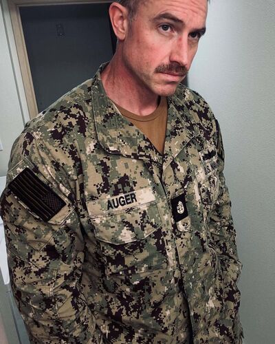  ,   Auger Mark, 46 ,     , c 