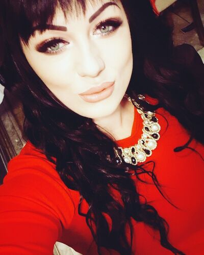 ,   Veronicka, 32 ,  